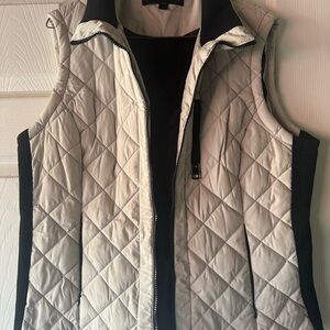 Andrew Marc White Quilted Vest with Black Trim